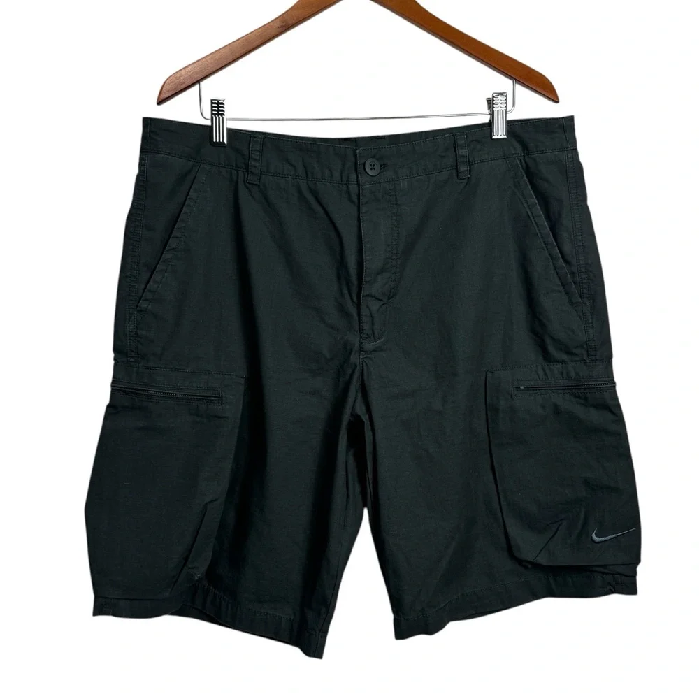 Nike Men's Dark Cargo Shorts Rip Stop Fabric Gray 36